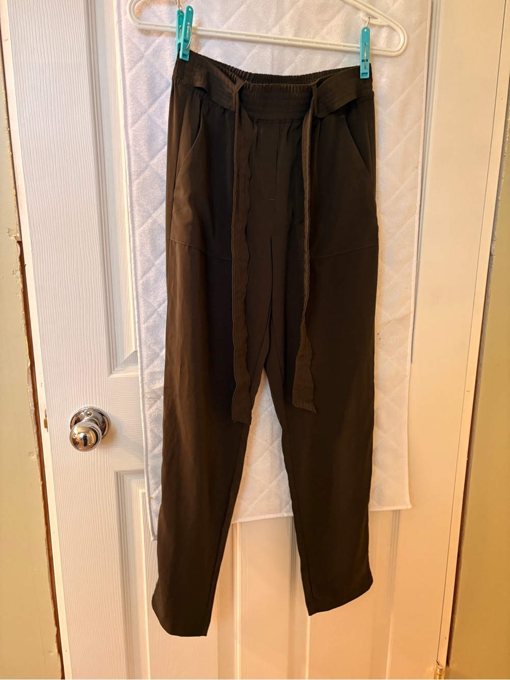 Dynamite Olive Green Elastic Waist Pants